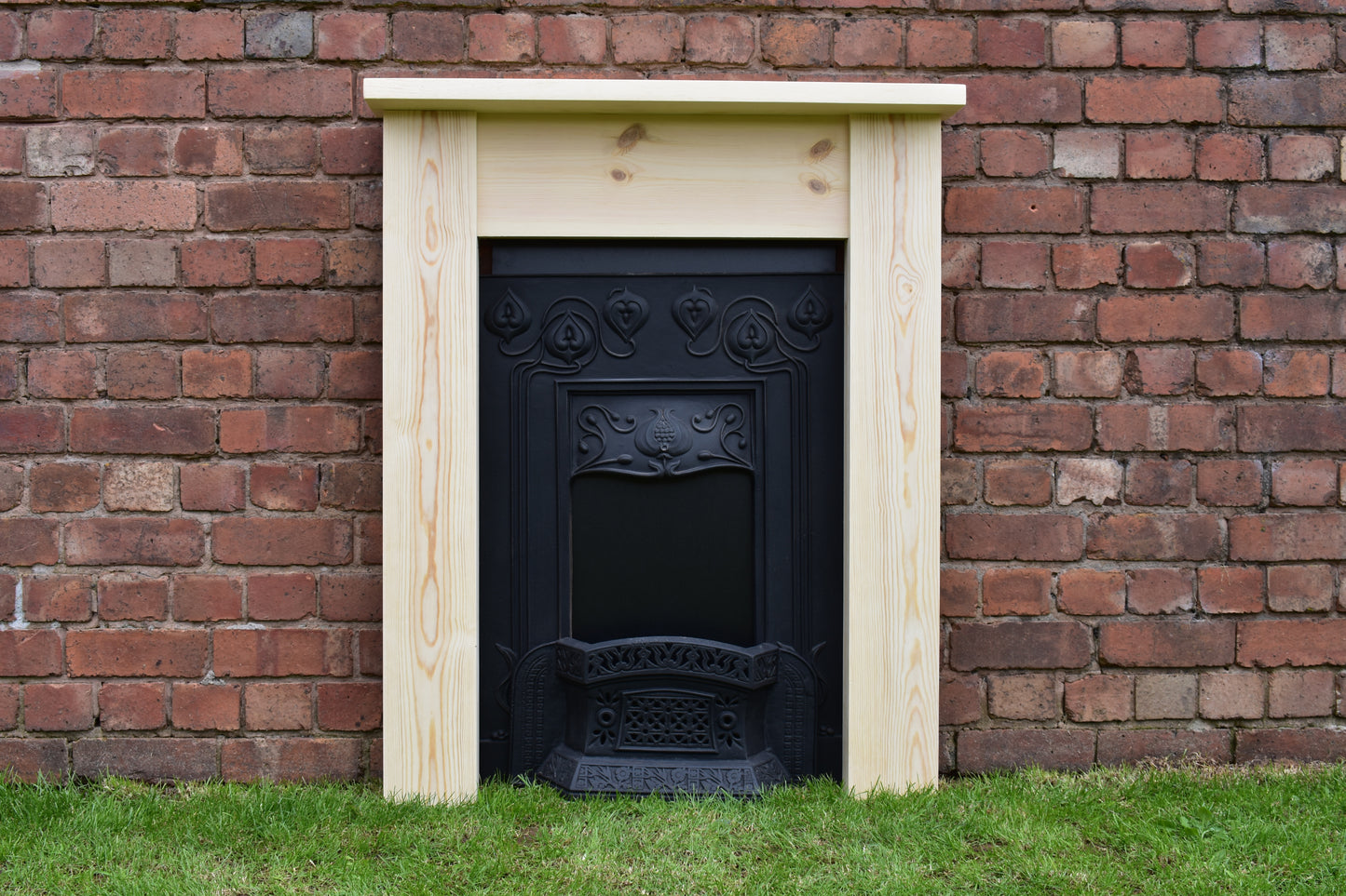 Small fire surround / bedroom pine fire surround / made to measure at an extra cost.